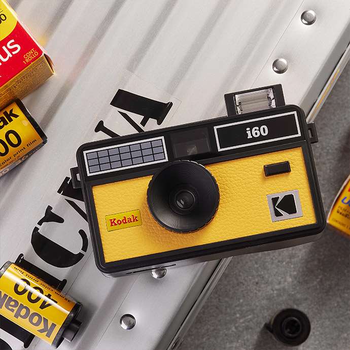 Kodak i60 Cámara Analógica 35mm Reusable con Flash Negra/Amarilla, Envío  48/72 horas